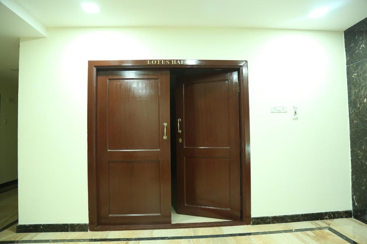 Hotel Sera Grand Chennai Extérieur photo