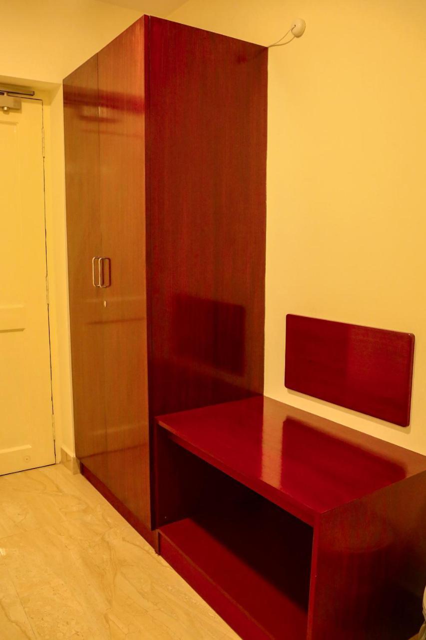 Hotel Sera Grand Chennai Extérieur photo